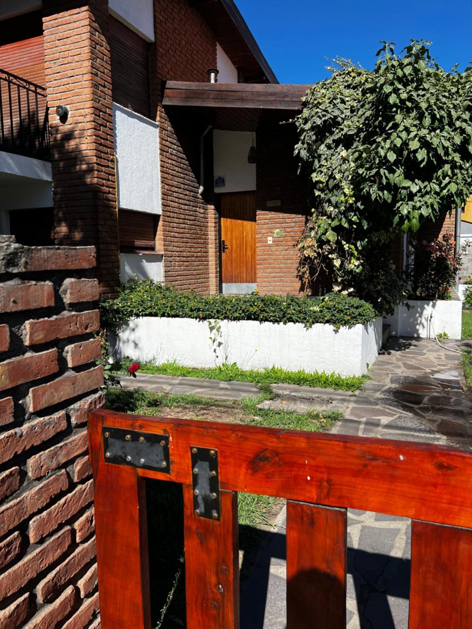 Travesia Sur Hostel El Bolson Luaran gambar